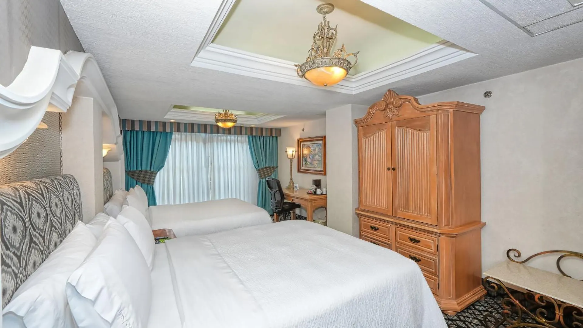Holiday Inn Queretaro Centro Historico By Ihg Hotel